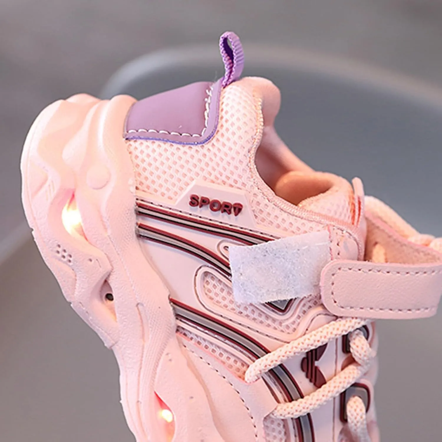 Girls Light Up Walking Shoes Boys Sneakers Boys Tennis Shoes Boys Kids Sneakers Mesh Breathable Running Shoes